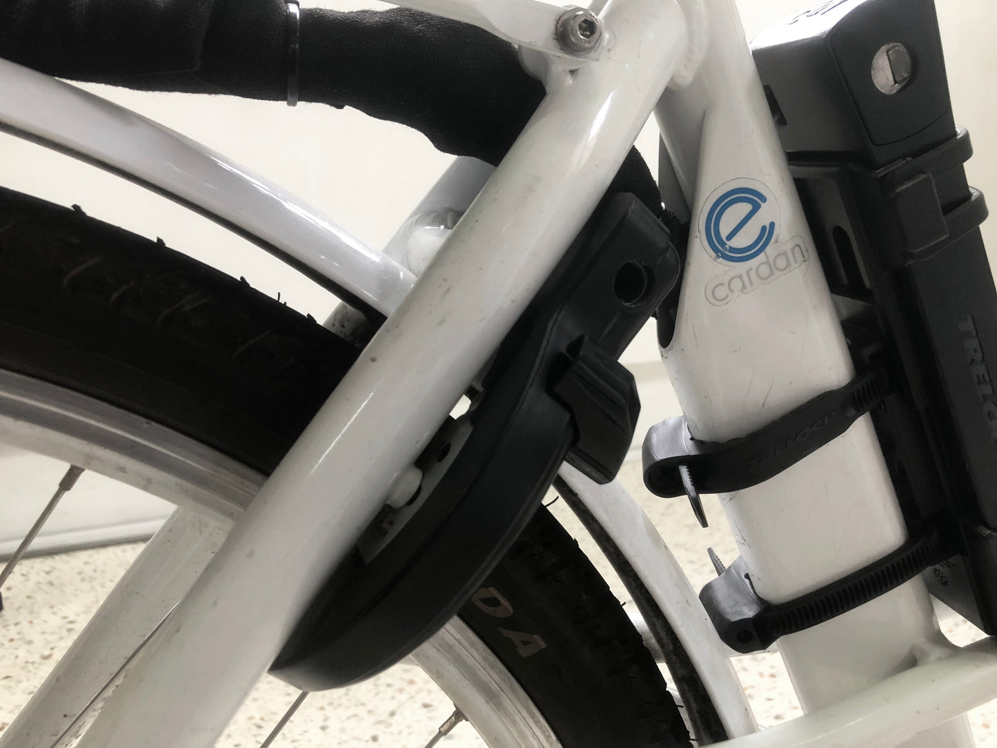 Vélo électrique mixte e-Cardan - 26"
